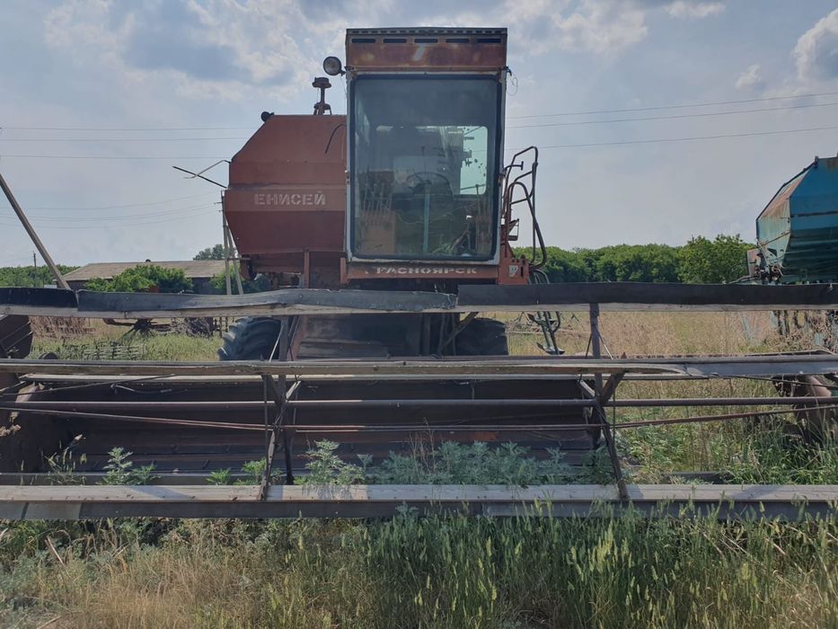 Продам комбайн енисей 1200