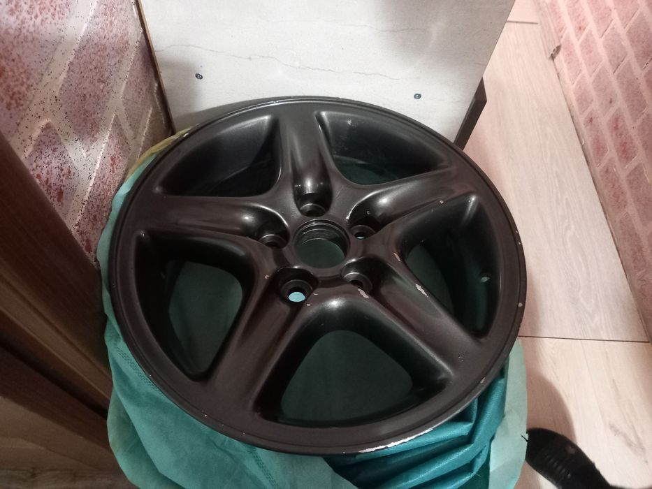 Продам титари на камри