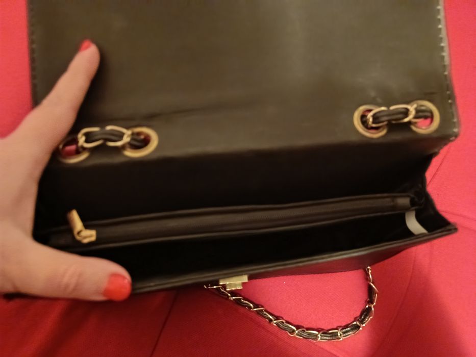 Poșetă eleganta in stare buna