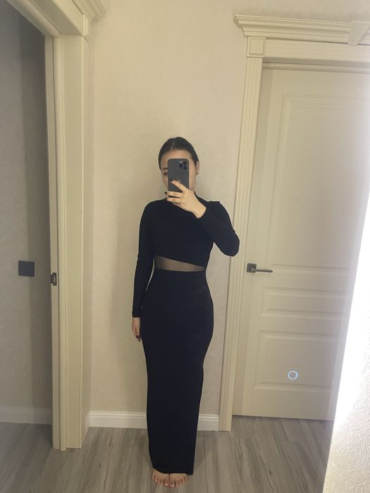 Платье черное размера S