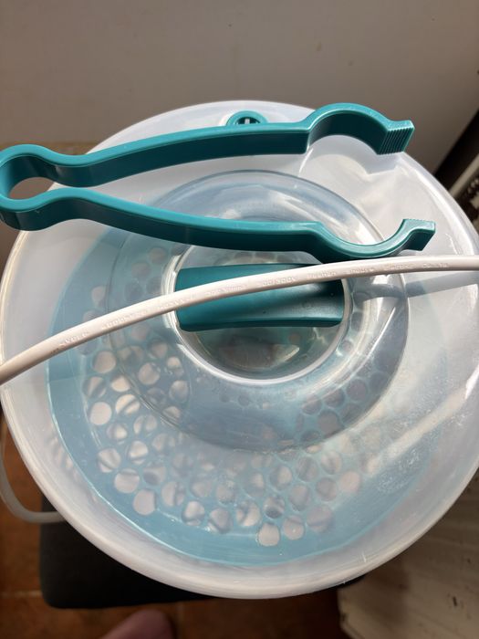 Sterilizator pentru 6 biberoane