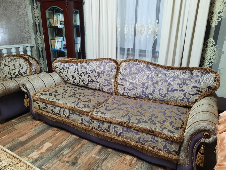 Диван белоруский в хорошом состоянии