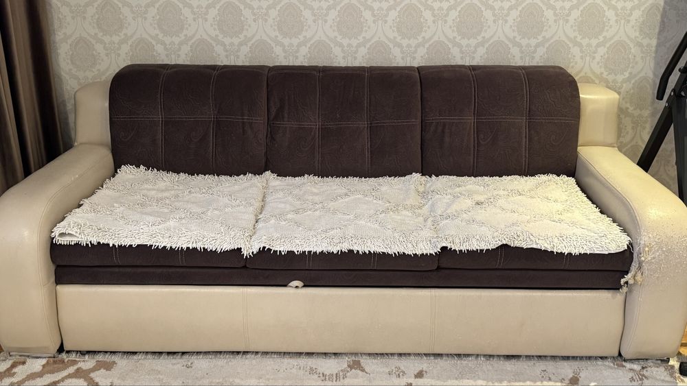 Продам диван б/у.