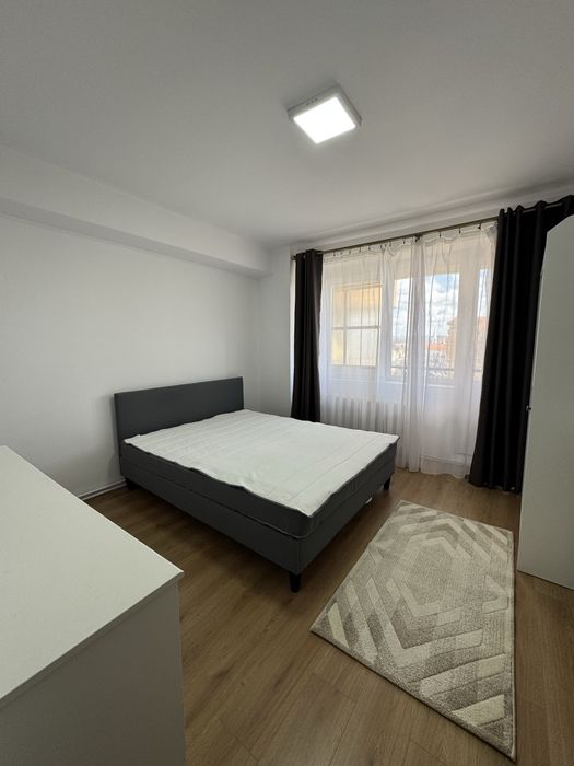 Inchiriez Apartament 4 camere, zona centru, Alba Iulia