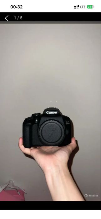 фотоаппарат Canon EOS 2000D