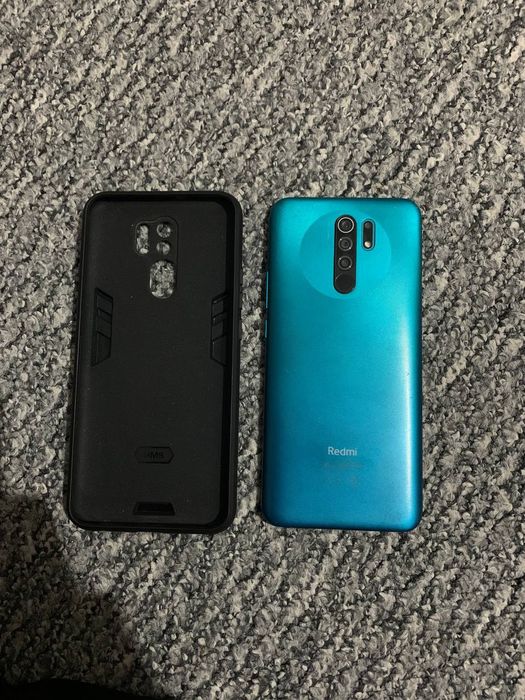 Redmi 9 ishlashi yaxshi karobka dak bor hamma joyi ishledi