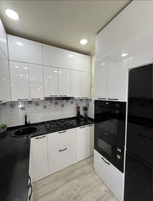 Девушке Бесплатно / Қызға Тегін