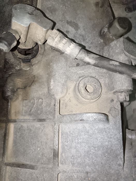 Скоростна кутия f23 за опел вектра б 2.0 101к.с