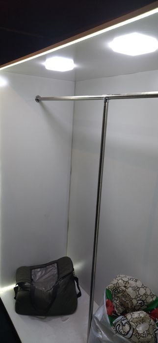 Shkaf sotiladi arzon narxda