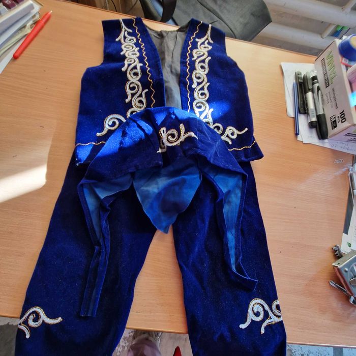 Продам национальный костюм