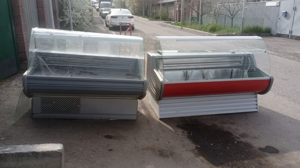 Холодильник витринный