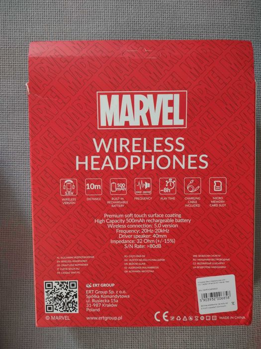 set notebook ,insigna si  casti wireless marvel captain america