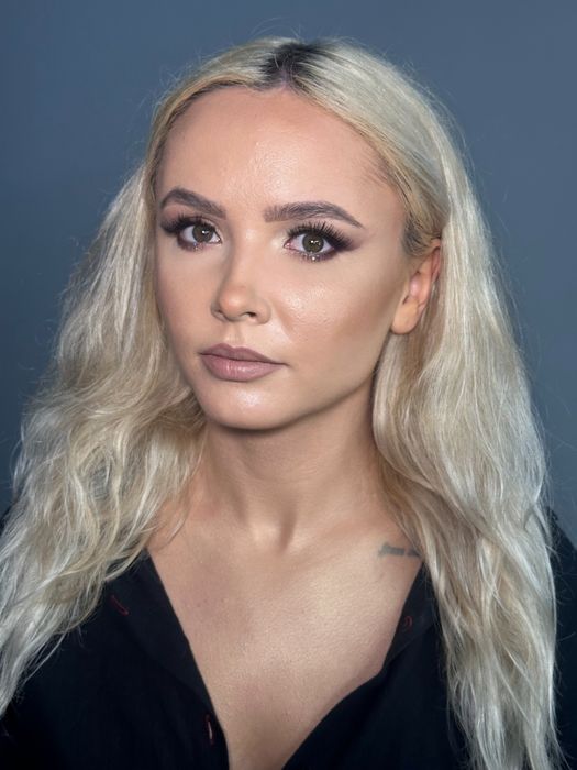 Makeup si coafat simultan valea lupului- iasi