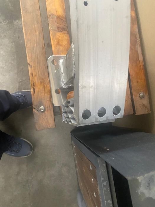 Услитель бампера byd han 2025