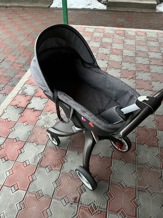 Срочно продам коляску Stokke Xplory 2в1