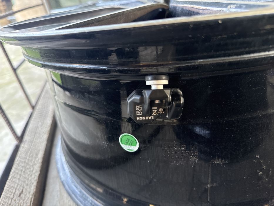 Шина и диск почти новый