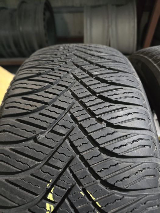 Anvelope 215 55 18 All season