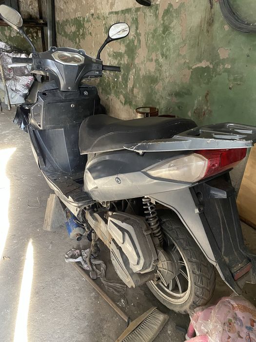 Продам скутер 150сс