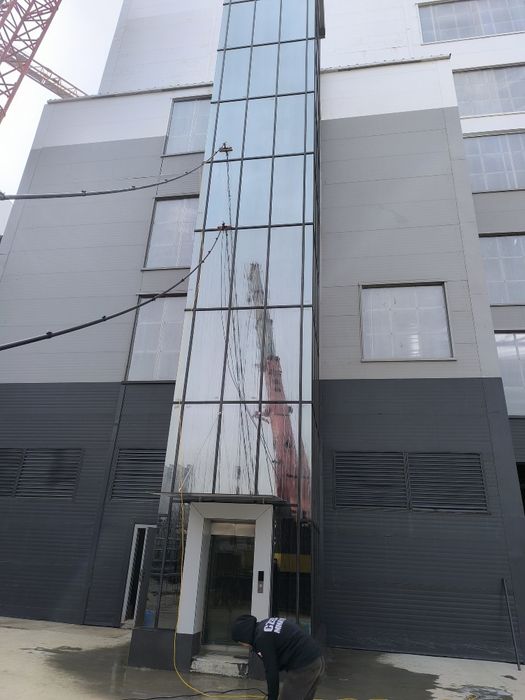 Fasad va oynalarni tozalash xizmati