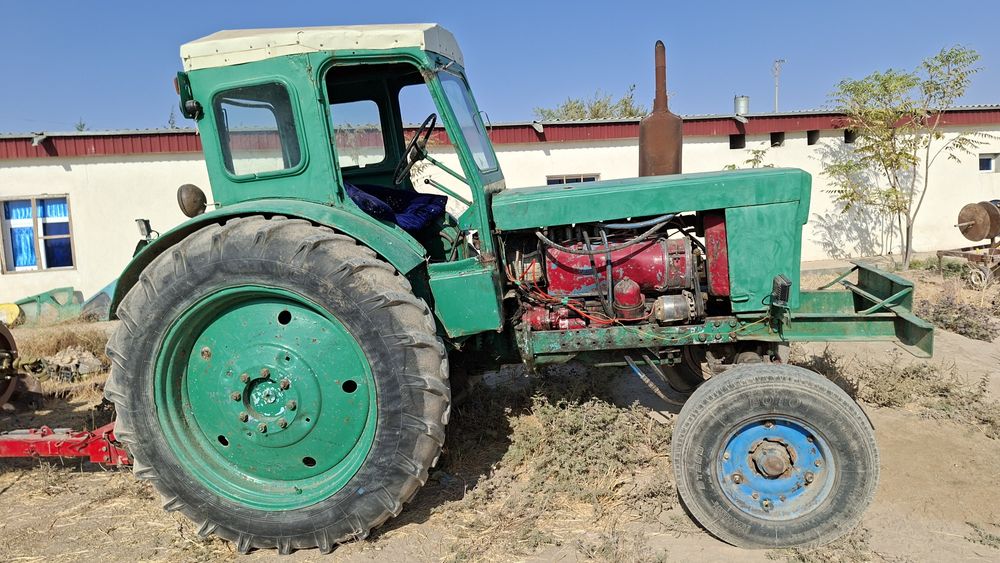 T_40 traktori sotiladi