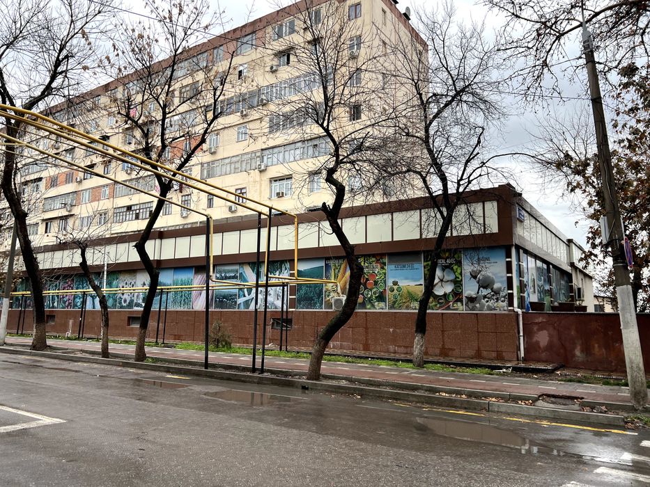Yangihayot Tashkent İndex yanıda, 2.000 m2 magazin ofis sklad satuvda
