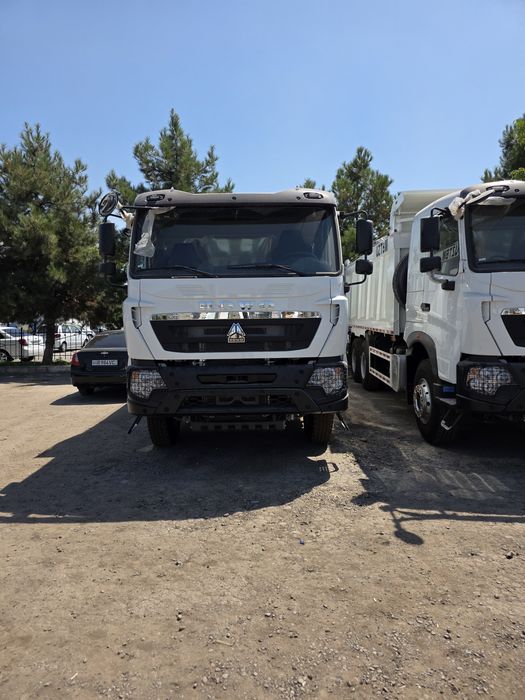 Автосамосвал Howo-T7S 6x4 - 25 т / 20 куб.м Sunhunk