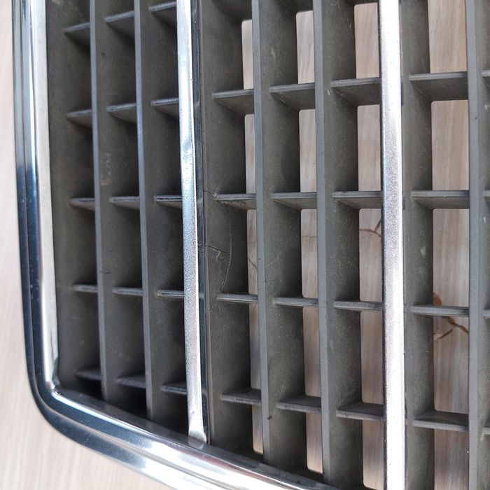 Решетка мерседес 124 ешка оригинал