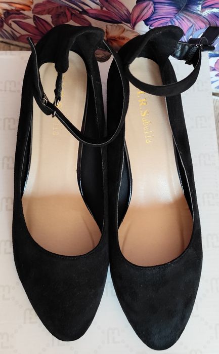 Продам туфли черные