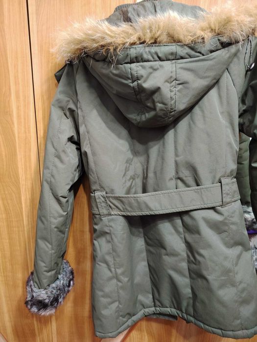 Geaca tip parka verde, cu blanita (dama)