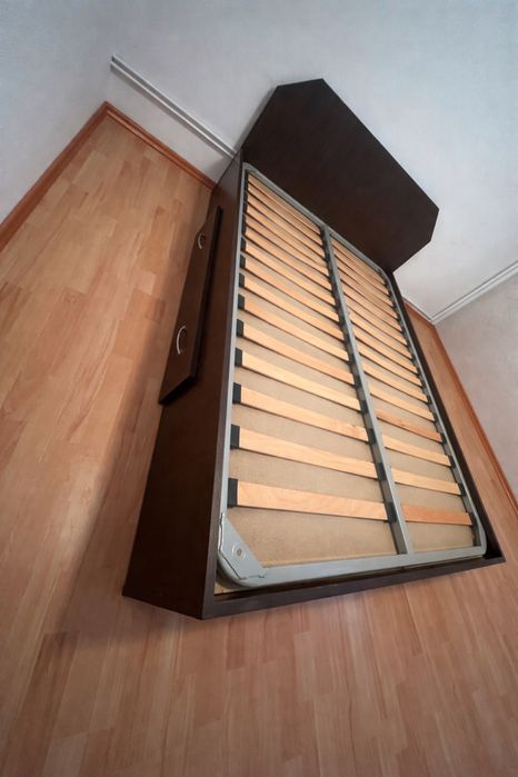 Set mobilier dormitor +living- pat cu lada de dep si mobila sufragerie