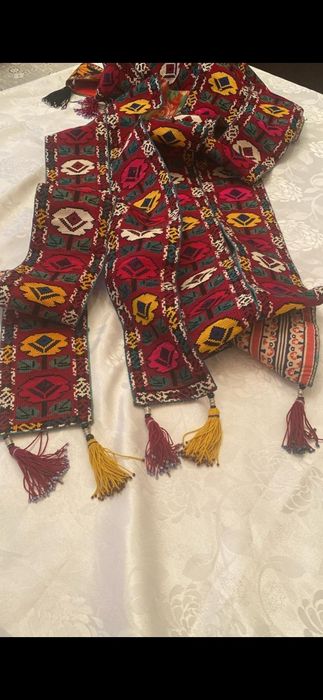 Продам тускиыз 2 шт