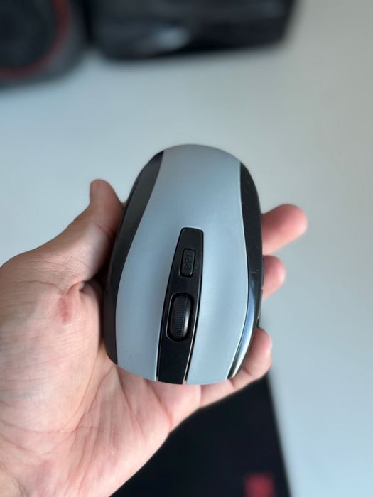 Мышка и коврик продам за