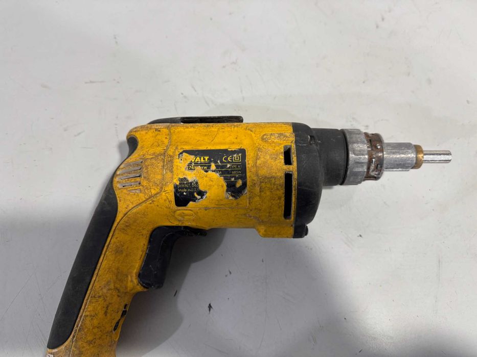 Винтоверт за картон - Dewalt 110 V / 685 W