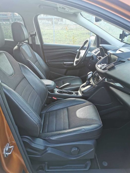 Unic proprietar Ford Kuga TITANIUM automat 2016 2.0 tdci 4x4 180 cp