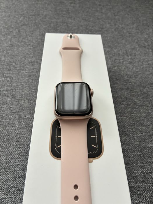 Apple iWatch Series 5 rose