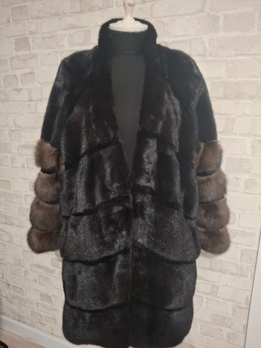 Продам Шубу с соболь