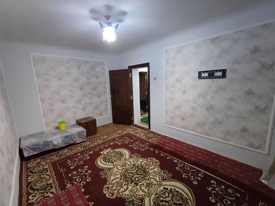 1 xonali kvartira sotiladi. Urganch, Zanalni, Sharq bozor.
