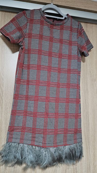 Нова рокля с пера, размер S