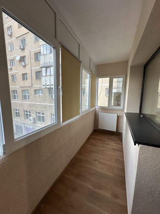 Spatiu comercial / birou - ultracentral, centrul istoric, piata unirii, bloc tarom, dispune de parcare cu bariera