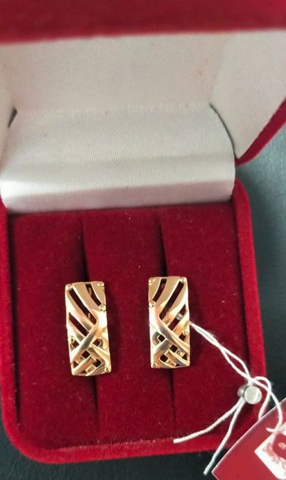 Золотые новые серьги 585 пробы