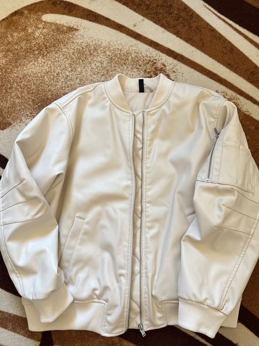 Кожено яке - бомбър