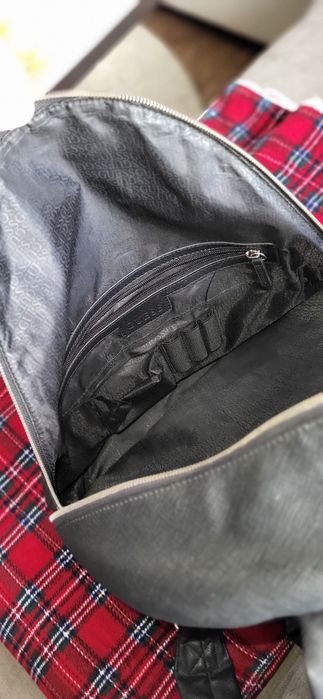 Ghiozdan piele ecologica Guess