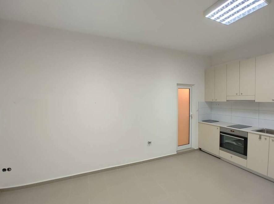 Продава се Двустаен апартамент в Бургас, Лазур - 38 кв.м за 1777 €/кв.м - Снимка #1