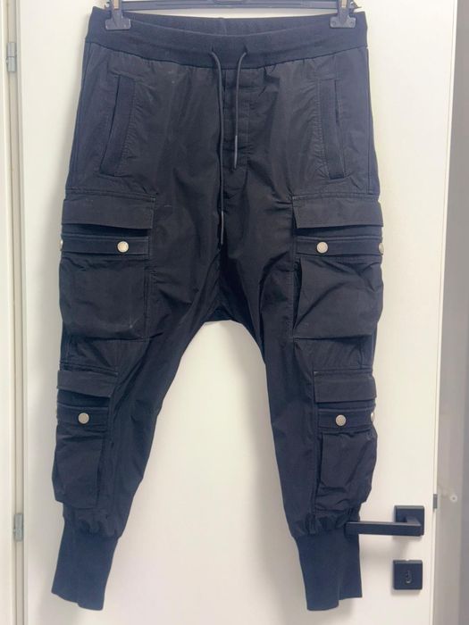 Pantaloni vagabond