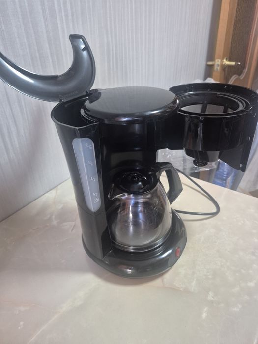 Продам кофеварку MOULINEX