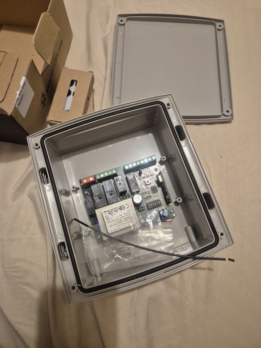 unitate de control pentru porti