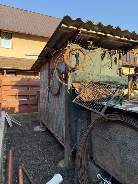 Coseri depozitare porumb sau crescut iepuri