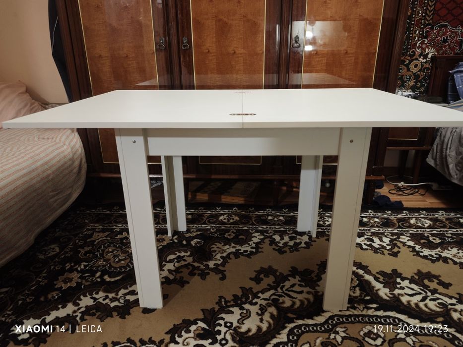 Раскладной стол на кухню, Табуретки.