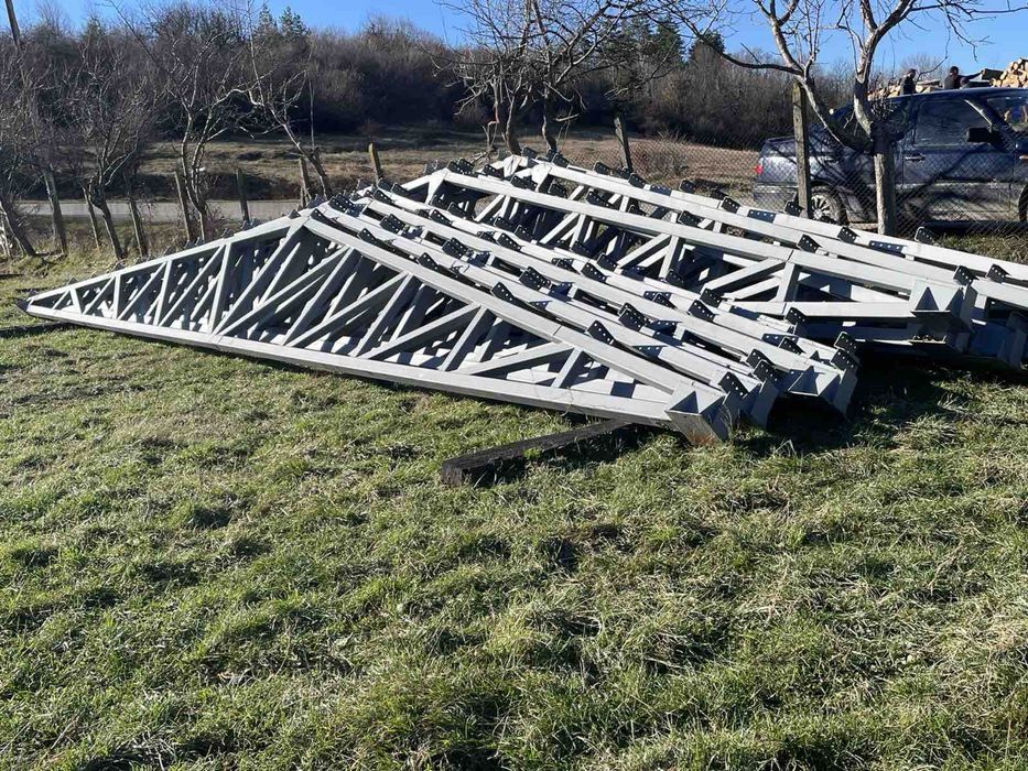 Продавам метално хале 9 широчина, 16 дължина, 4височина. Истинско хале