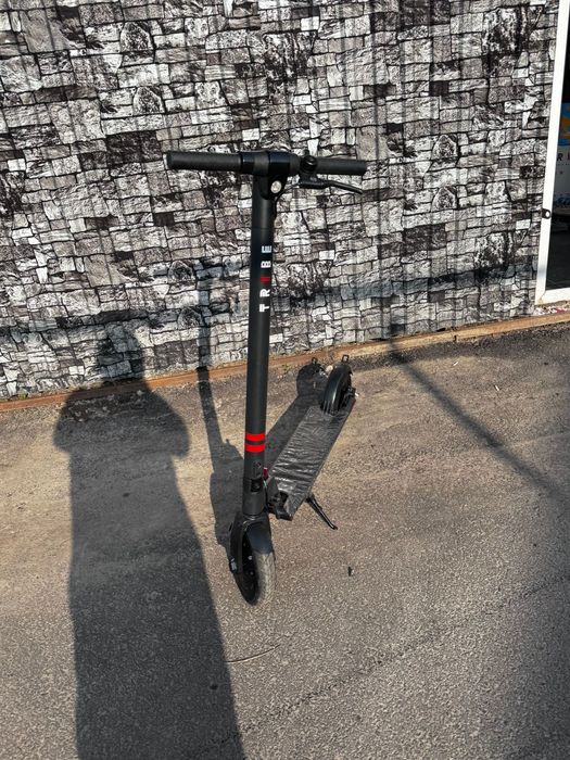 Надёжный электросамокат Tribe Himba